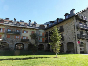 B35 - Edif. Sayo IV Apartamento - Villmor, Benasque